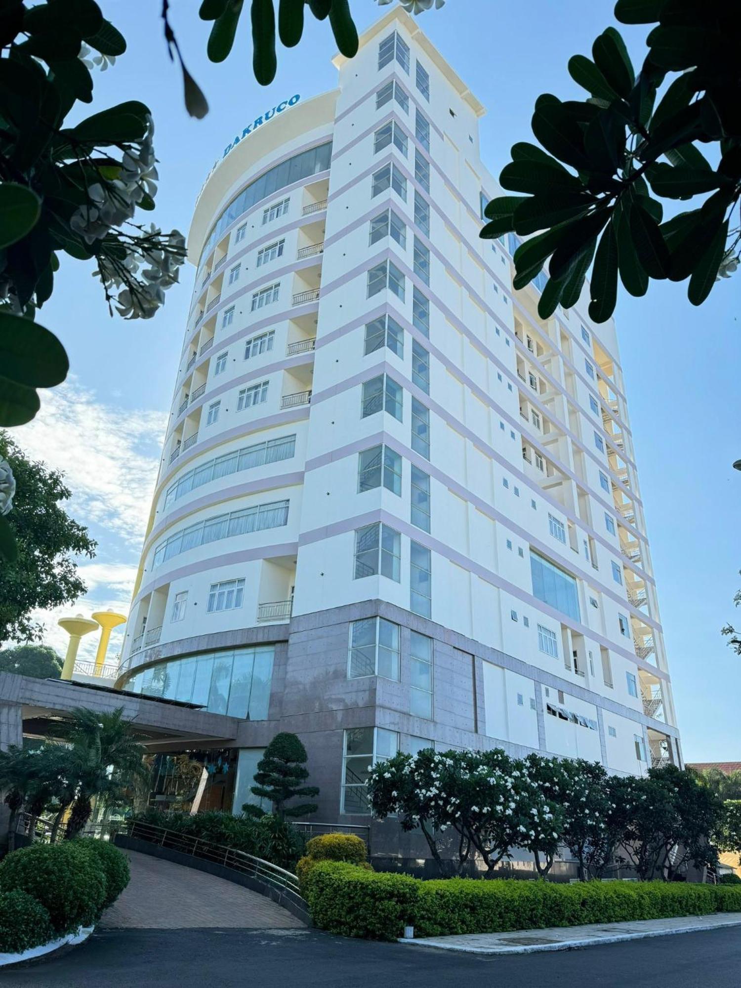 Dakruco Hotel Буон Ма Туот Екстериор снимка